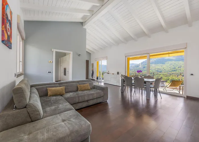 Lake&whispers - Among Como&switzerland Appartement *